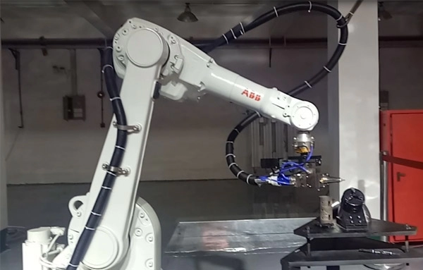 آلة القطع بالليزر ثلاثية الأبعاد لذراع الروبوت لقطع الأنابيب ولحامها