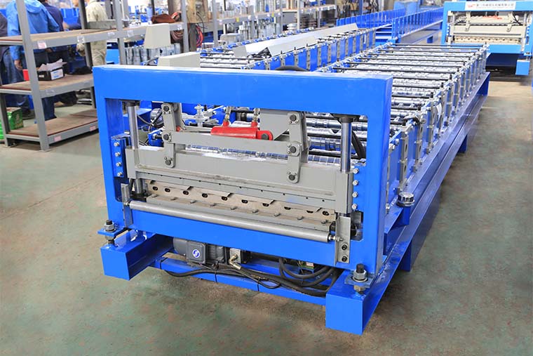 Roof Panel Roll Forming Machine