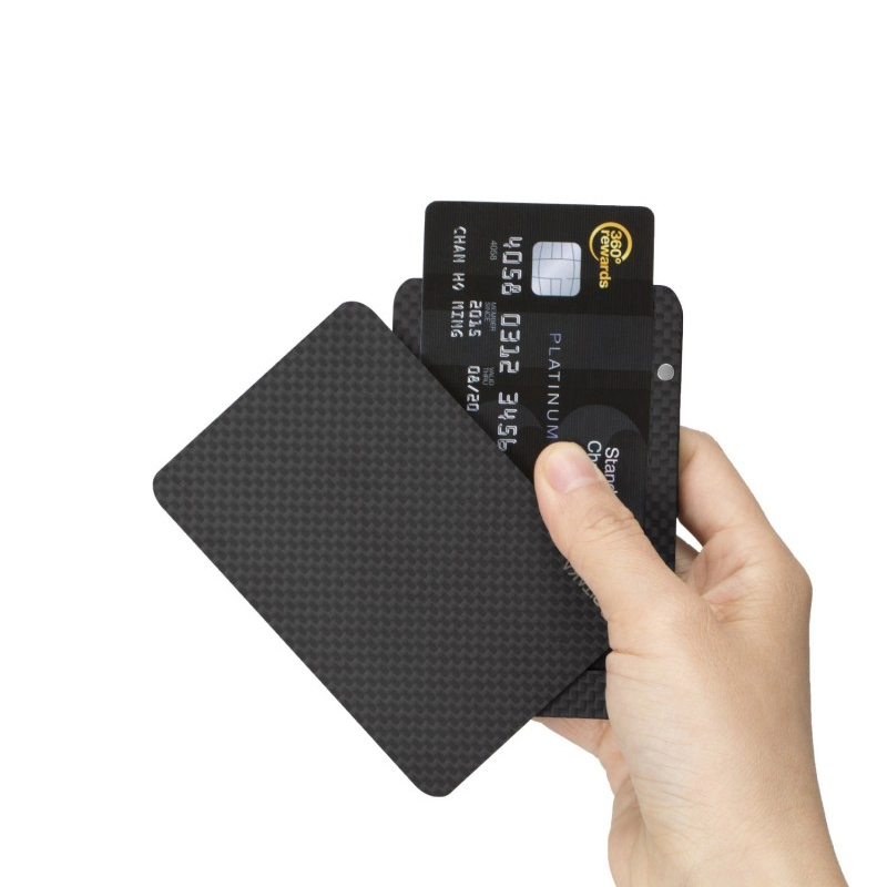 بطاقة حجب RFID يمكنها حماية البطاقات المصرفية في المحفظة