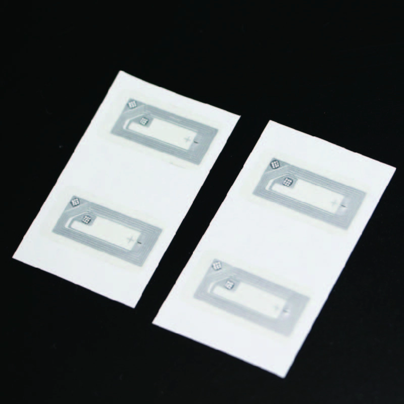 علامات RFID الورقية المستخدمة في توحيد المستودعات