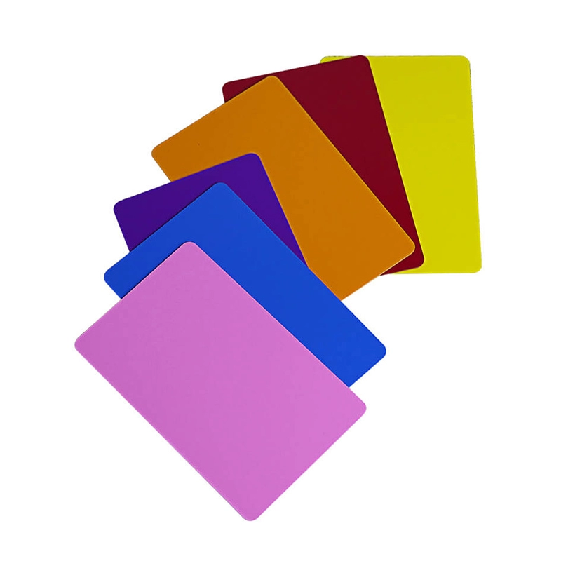 بطاقات بلاستيكية فارغة CR80 PVC ملونة