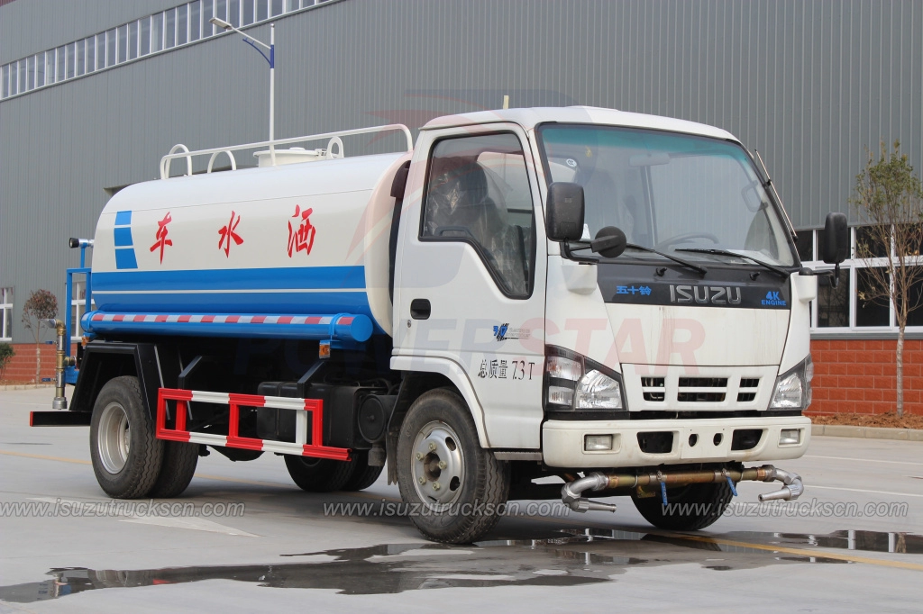 3000L 5000L سوق غانا ايسوزو NKR شاحنة صهريج لنقل المياه للبيع