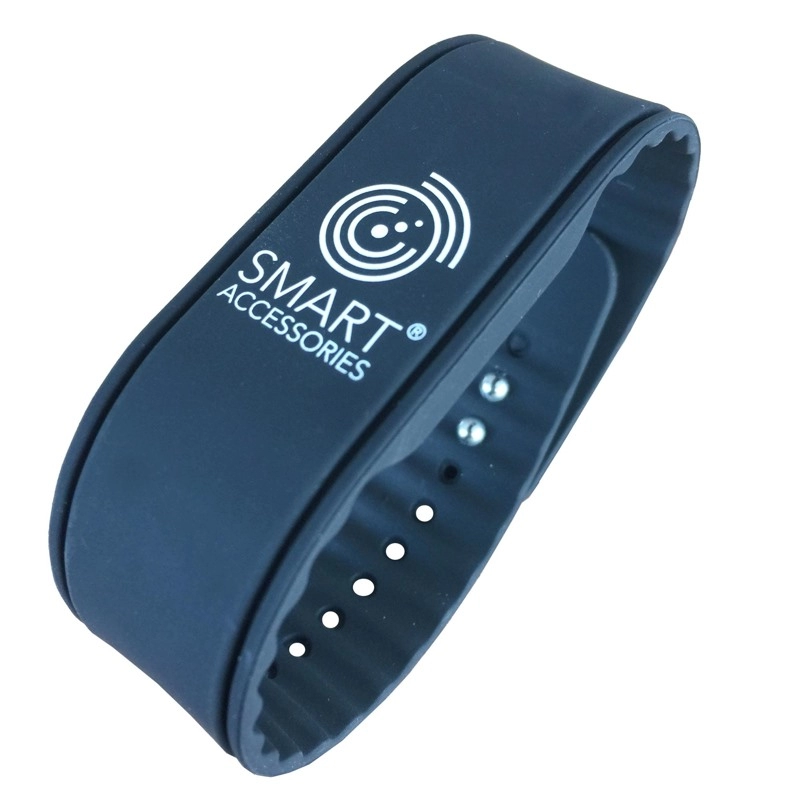 سوار معصم سيليكون مزدوج اللون RFID لنادي اللياقة البدنية
