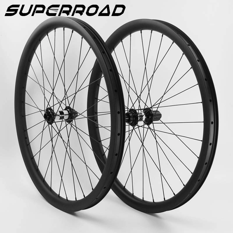 مجموعة عجلات الدراجة الجبلية فائقة السرعة من الكربون XC بعمق 33 مللي متر عجلات غير متماثلة بدون أنبوبي مع محور DT
