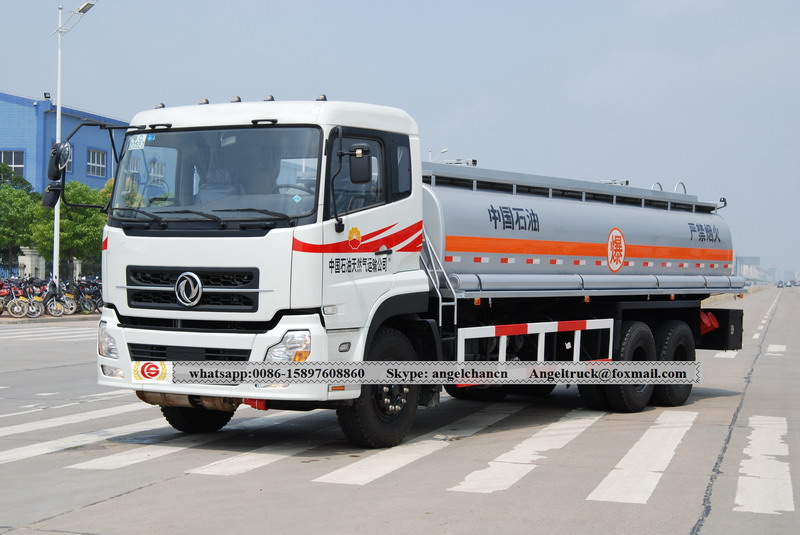 شاحنة توزيع النفط دونغفنغ
