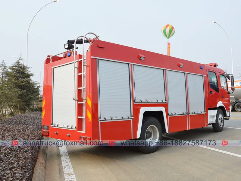شاحنة رغوة لإطفاء الحرائق دونغفنغ سعة 7000 لتر