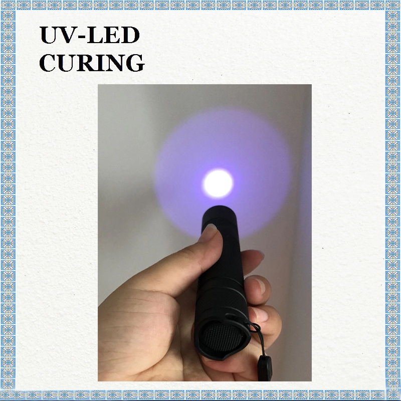 داخل كوريا 3W UV LED UV365nm UV مصباح يدوي للكشف عن تسرب التفتيش الإسفار
