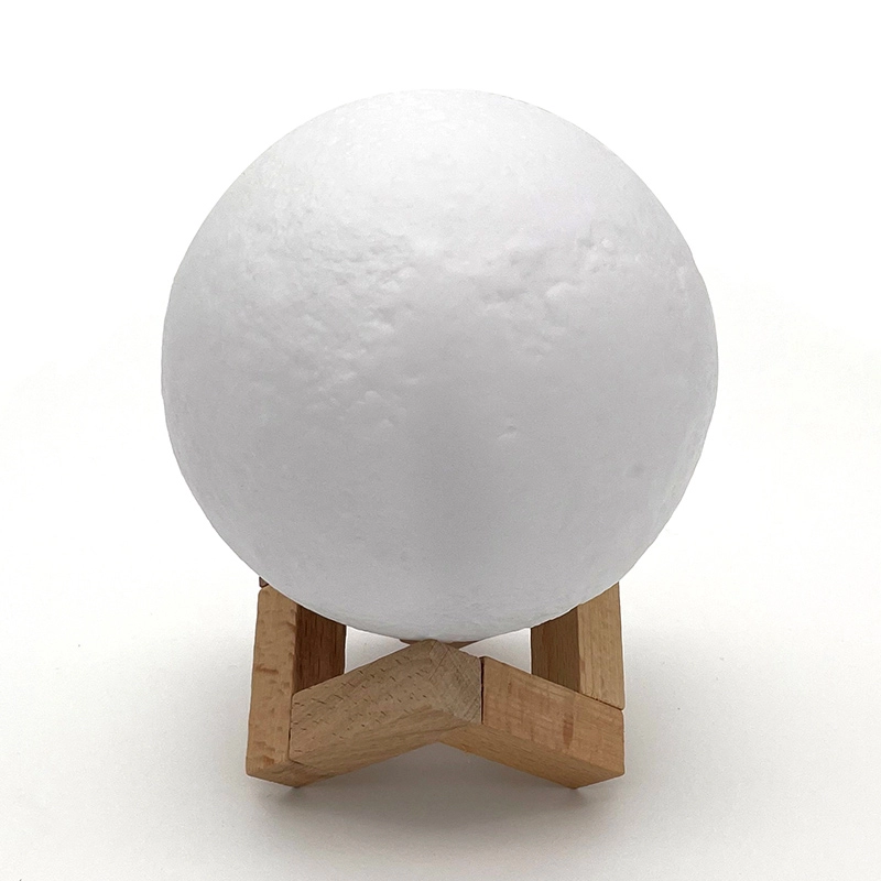 مصباح على شكل قمر ثلاثي الأبعاد من برايت وورلد للأطفال