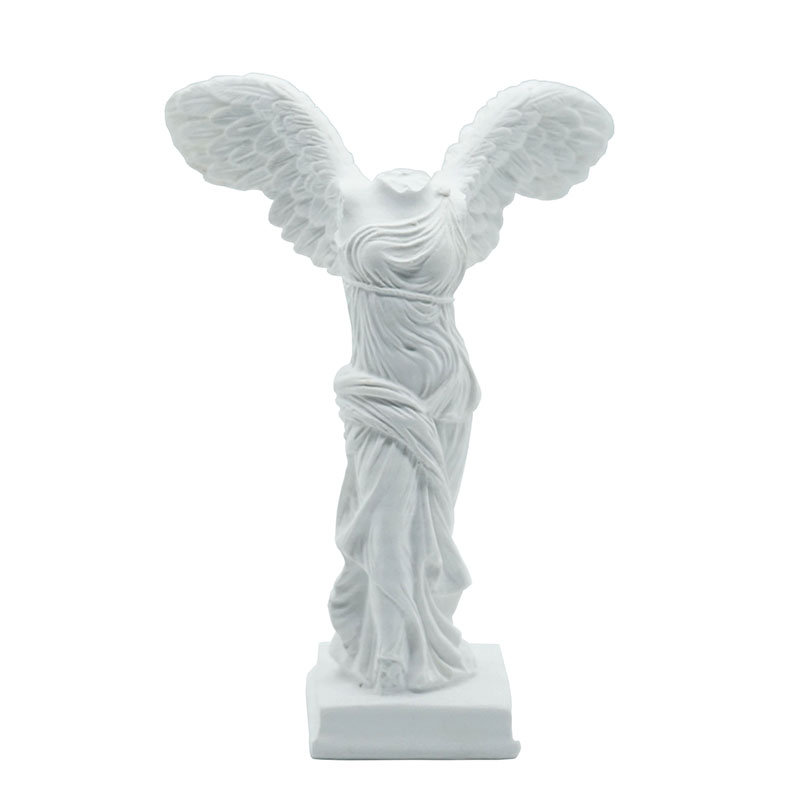 تمثال آلهة النصر من الراتنج