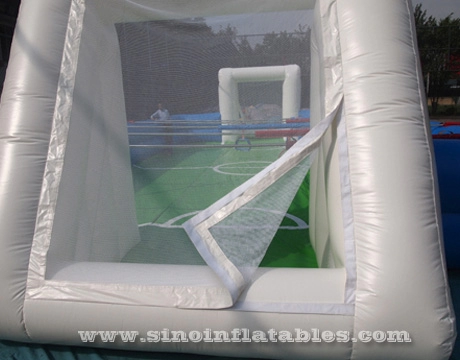 ملعب كرة قدم كبير قابل للنفخ للأطفال والبالغين مقاس 40 × 25 بوصة لمتعة تفاعلية لكرة القدم في الأماكن المغلقة أو الهواء الطلق