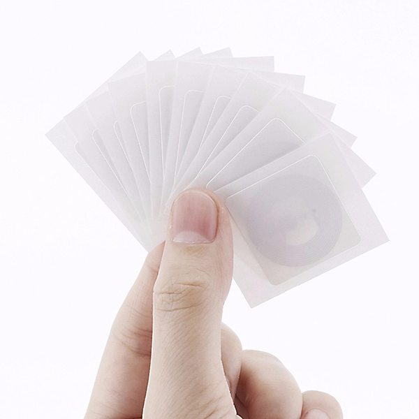 ملصقات بطاقة RFID 13.56 ميجا هرتز ملصقات NFC ملصق rfid لبطاقة الوصول
